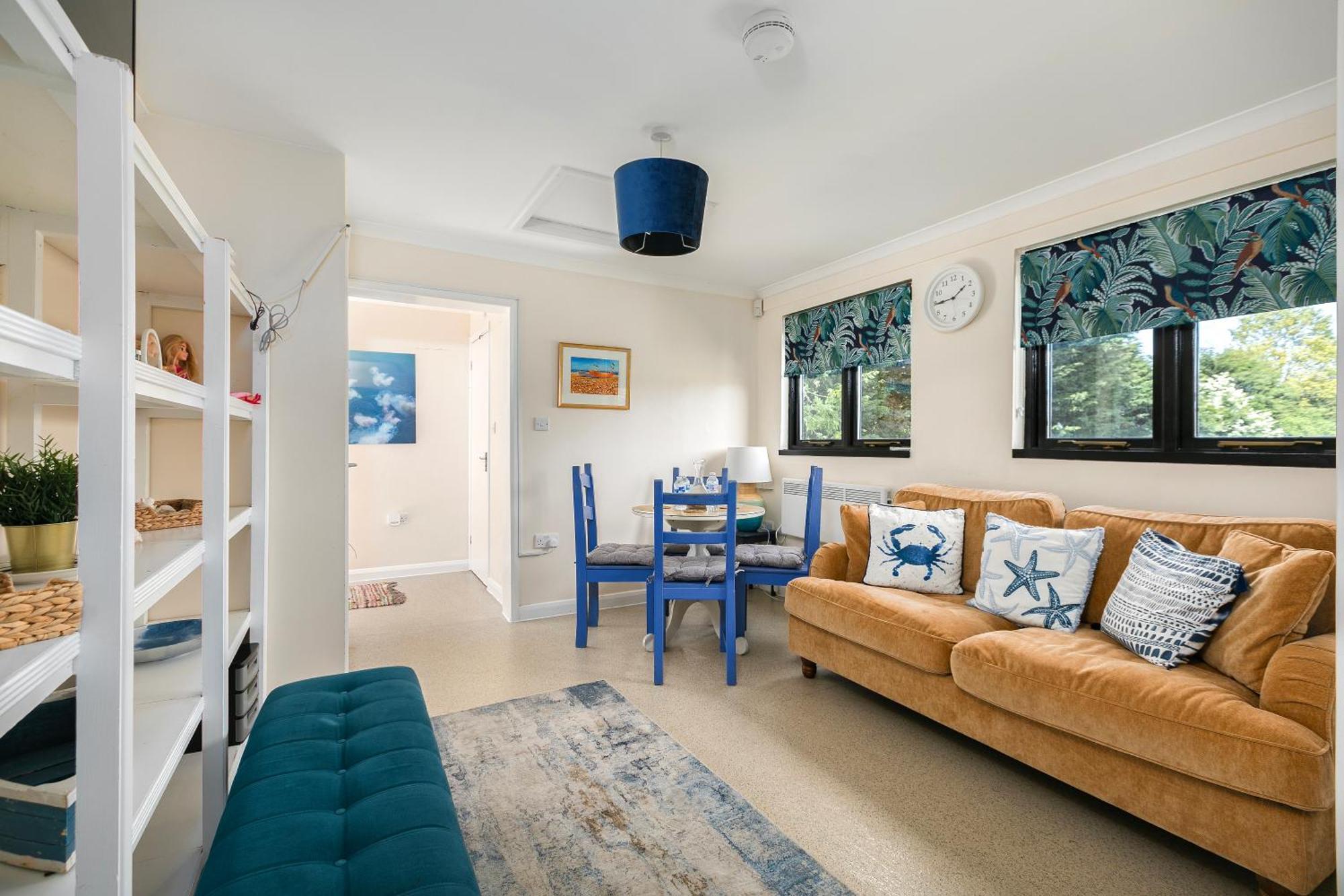 Rural Lodge Stay In Windsor! Hot Tub! Sleeps 20 Bray Exterior foto